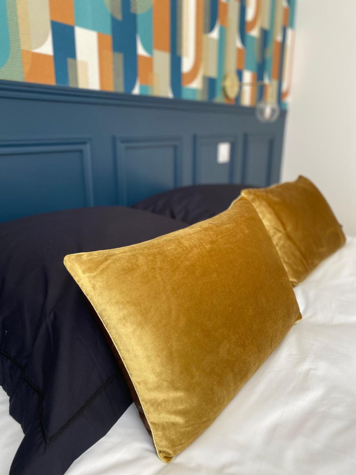 Appartement Apollinaire Au Coeur De Лориан Екстериор снимка